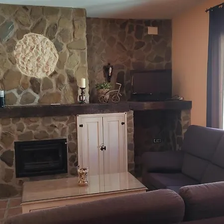 Alojamientos Rurales Los Molinos * Fuentes De Leon