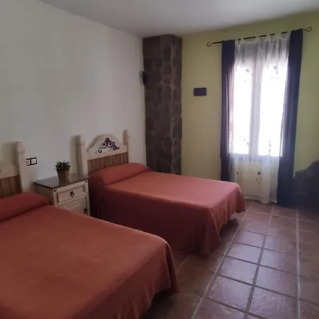 Alojamientos Rurales Los Molinos * Fuentes De Leon