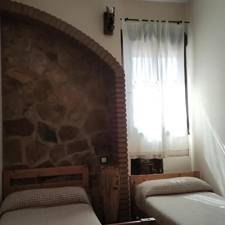 Alojamientos Rurales Los Molinos * Fuentes De Leon